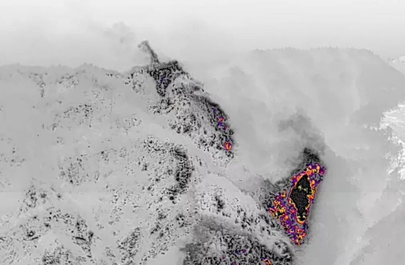 自然灾害频发，，，无人机助力开展山火、、、、山洪灾害救援